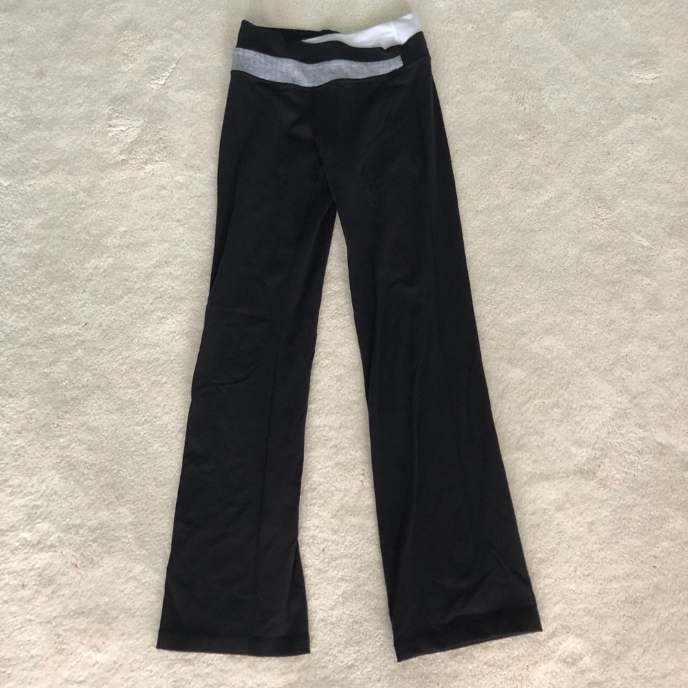 Lululemon yoga pants